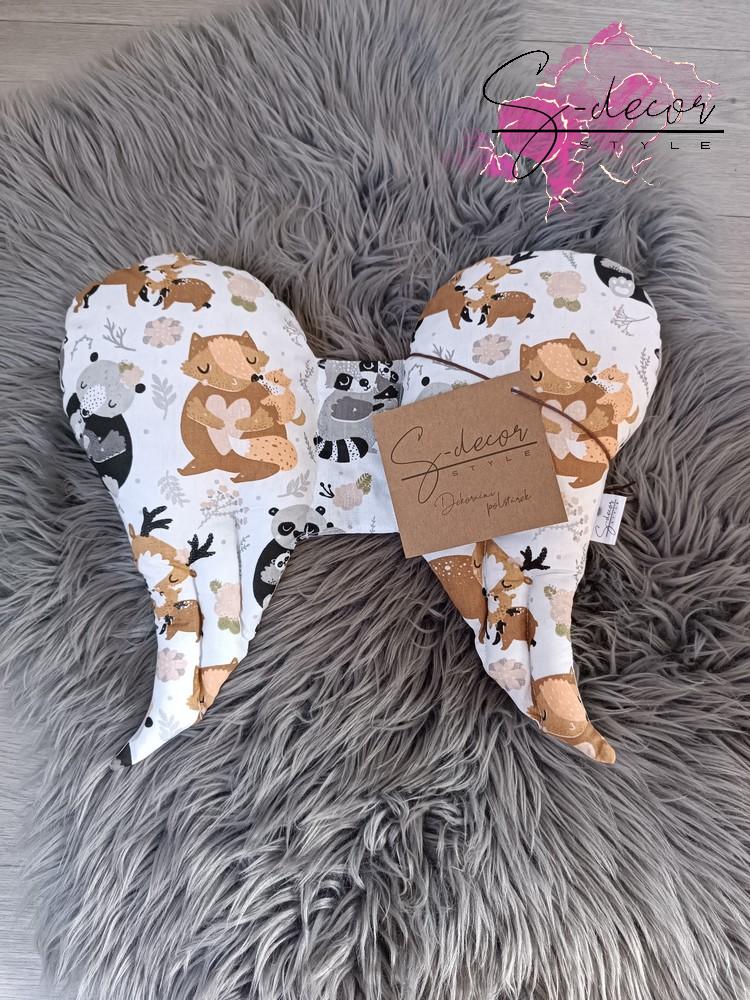 Polštářek andělská křídla vzor Deluxe